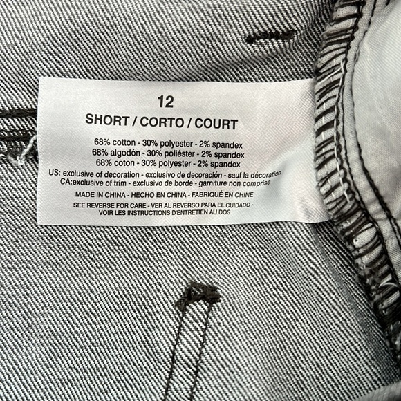 Gloria Vanderbilt NEW Grey Amanda Slimming Jean Size 12 Short - Picture 9 of 11